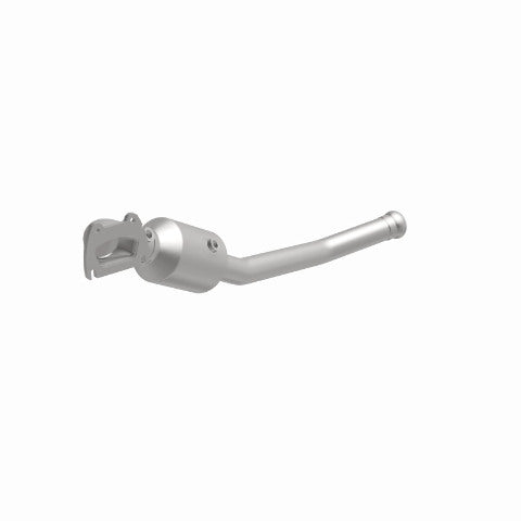 MagnaFlow direct-fit catalytic converter for 2013-2020 Dodge Grand Cherokee stainless steel CARB compliant OBDII