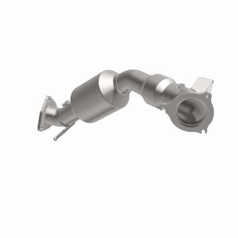 MagnaFlow direct-fit catalytic converter fits 2012-2013 Land Rover Range Rover Evoque 2.0L and 2013-2015 Land Rover LR2 2.0L stainless steel CARB compliant OBDII