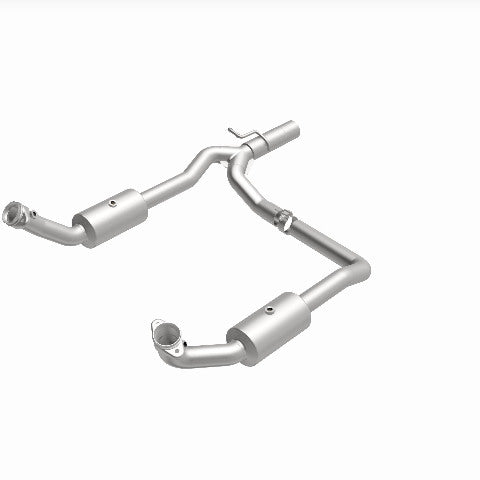 MagnaFlow direct-fit catalytic converter fits 2009-2019 Ford E-350 Super Duty and 2009-2013 Ford E-250, this and / Compliant stainless steel CARB compliant OBDII