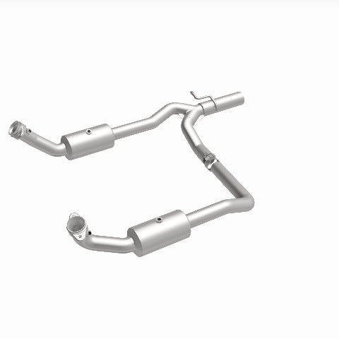 MagnaFlow direct-fit catalytic converter fits 2009-2019 Ford E-350 Super Duty and 2009-2013 Ford E-250, this and / Compliant stainless steel CARB compliant OBDII