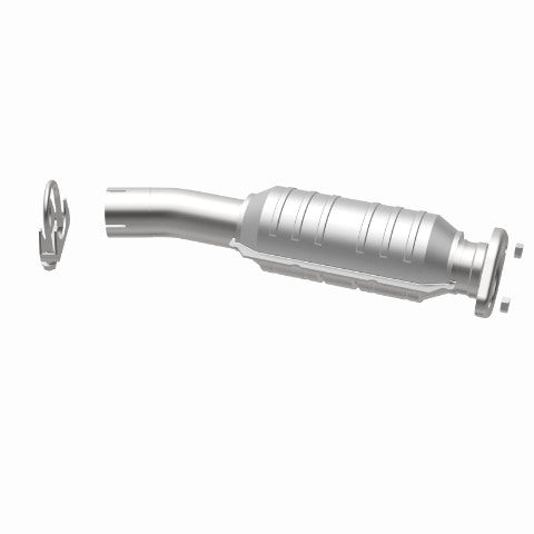 MagnaFlow direct-fit catalytic converter fits 04 Toyota Sienna 3.3L stainless steel Federal EPA compliant OBDII 23084