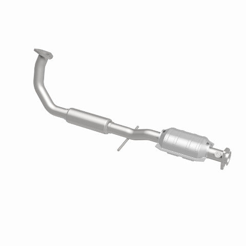 MagnaFlow direct-fit catalytic converter fits 1996-1997 Saturn SL2, Saturn SC2, and additional vehicles. Avoid potential exhaust leaks by using the included gaskets to get a proper