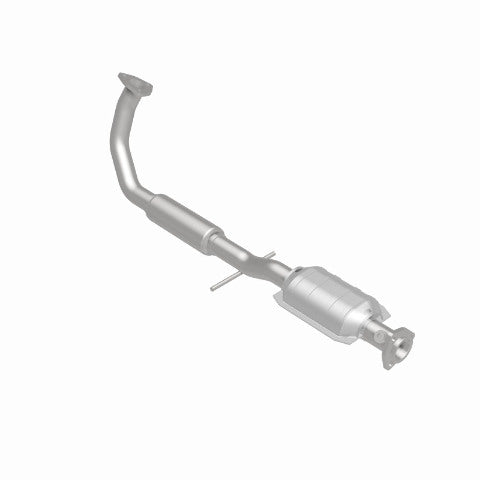 MagnaFlow direct-fit catalytic converter fits 1996-1997 Saturn SL2, Saturn SC2, and additional vehicles. Avoid potential exhaust leaks by using the included gaskets to get a proper