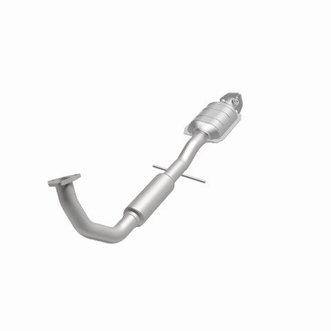MagnaFlow direct-fit catalytic converter fits 1996-1997 Saturn SL2, Saturn SC2, and additional vehicles. Avoid potential exhaust leaks by using the included gaskets to get a proper