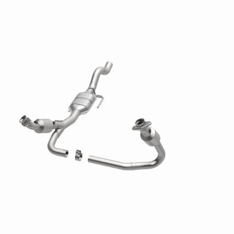 MagnaFlow direct-fit catalytic converter fits 2000-2003 Dodge Dakota 5.9L and 2000-2003 Dodge Dakota 3.9L stainless steel Federal EPA compliant OBDII 23735