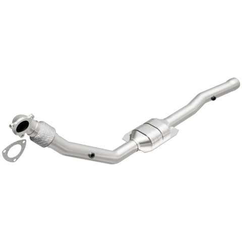 MagnaFlow direct-fit catalytic converter fits 1998 Volvo S70, 1997 Volvo 850, and additional vehicles. Avoid potential exhaust leaks by using the included gaskets to get a proper s