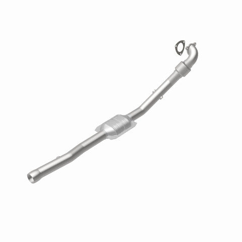 MagnaFlow direct-fit catalytic converter fits 1998 Volvo S70, 1997 Volvo 850, and additional vehicles. Avoid potential exhaust leaks by using the included gaskets to get a proper s