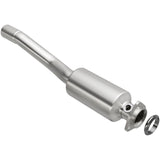 MagnaFlow direct-fit catalytic converter fits 1985-1992 Volvo 740, 1991-1995 Volvo 940, and additional vehicles. Avoid potential exhaust leaks by using the included gaskets to get 