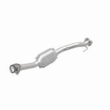 MagnaFlow direct-fit catalytic converter fits 2002-2005 Chevrolet Trailblazer, GMC Envoy, and additional vehicles. Avoid potential exhaust leaks by using the included gaskets to ge