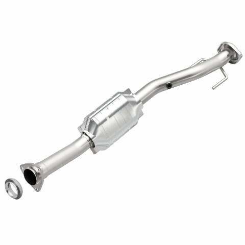 MagnaFlow direct-fit catalytic converter fits 2002-2005 Chevrolet Trailblazer, GMC Envoy, and additional vehicles. Avoid potential exhaust leaks by using the included gaskets to ge