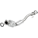MagnaFlow direct-fit catalytic converter fits 2008-2009 Chevrolet Trailblazer, GMC Envoy, and additional vehicles. Avoid potential exhaust leaks by using the included gaskets to ge