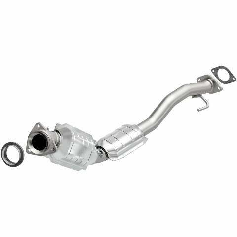 MagnaFlow direct-fit catalytic converter fits 2008-2009 Chevrolet Trailblazer, GMC Envoy, and additional vehicles. Avoid potential exhaust leaks by using the included gaskets to ge