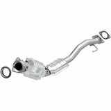 MagnaFlow direct-fit catalytic converter fits 2008-2009 Chevrolet Trailblazer, GMC Envoy, and additional vehicles. Avoid potential exhaust leaks by using the included gaskets to ge