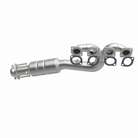 MagnaFlow direct-fit catalytic converter for 2002-2003 BMW 4.4L driver side stainless steel Federal EPA compliant OBDII 24192