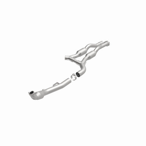 MagnaFlow direct-fit catalytic converter for 2003-2006 Mercedes driver side stainless steel CARB compliant 24334