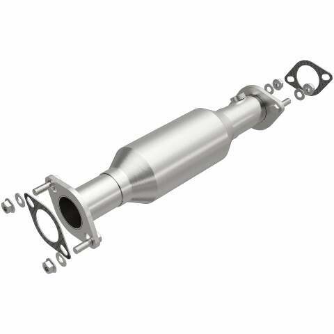 MagnaFlow direct-fit catalytic converter fits 2004-2006 Outlander 2.4L stainless steel Federal EPA compliant OBDII 24371