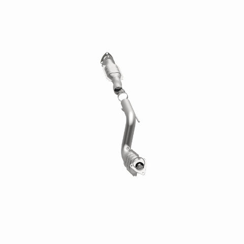 MagnaFlow direct-fit catalytic converter fits 2003-2007 Chevrolet Express 3500, Chevrolet Express 2500, and additional vehicles and 2003-2005 Express 2500 4.8L passenger side 4.8L 
