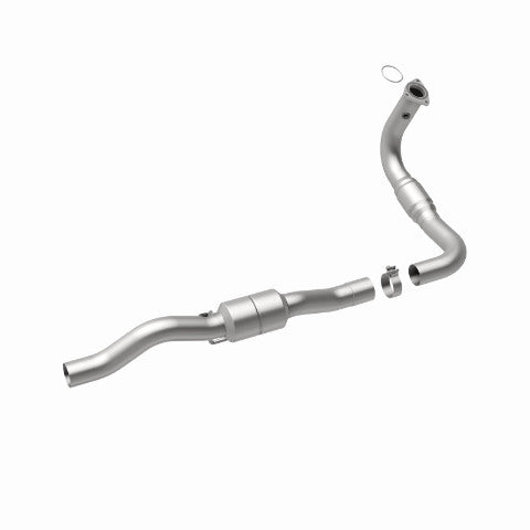 MagnaFlow direct-fit catalytic converter fits 2001-2002 Chevrolet Silverado 2500 HD and GMC Sierra 2500 HD and 2001-2002 2500HD 8.1 driver side driver side stainless steel CARB com