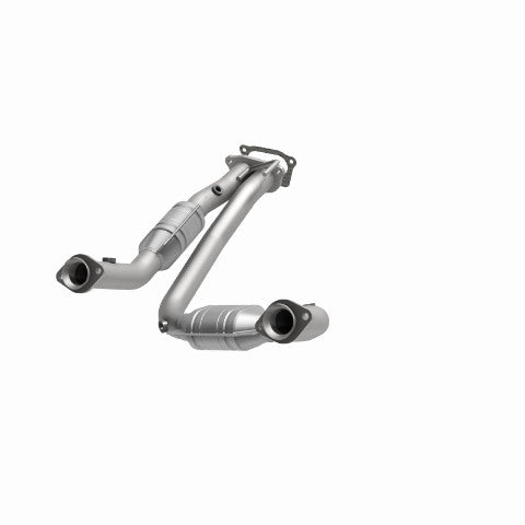 MagnaFlow direct-fit catalytic converter fits 2004-2006 Ford Ranger 4.0L and 2004 Mazda B4000 4.0L 4 inch inlet/outlet stainless steel Federal EPA compliant OBDII 24470