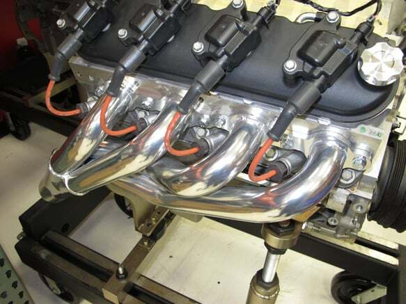 Hooker Fits 1970-1974 GM LS 2nd Gen Tube Size 1-7/8 Mid-Length Header-Ceramic 2472-1HKR