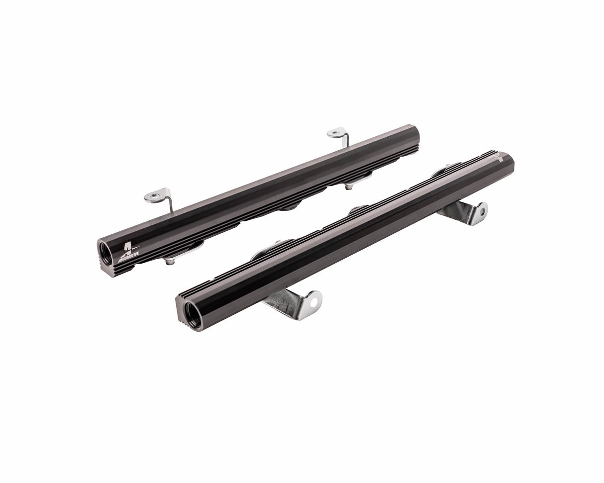 Aeromotive fuel rail kit fits 8L 14189