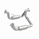 MagnaFlow direct-fit catalytic converter fits 2020-2022 Ford F-250 Super Duty and Ford F-350 Super Duty, this and / Compliant stainless steel CARB compliant OBDII 280246