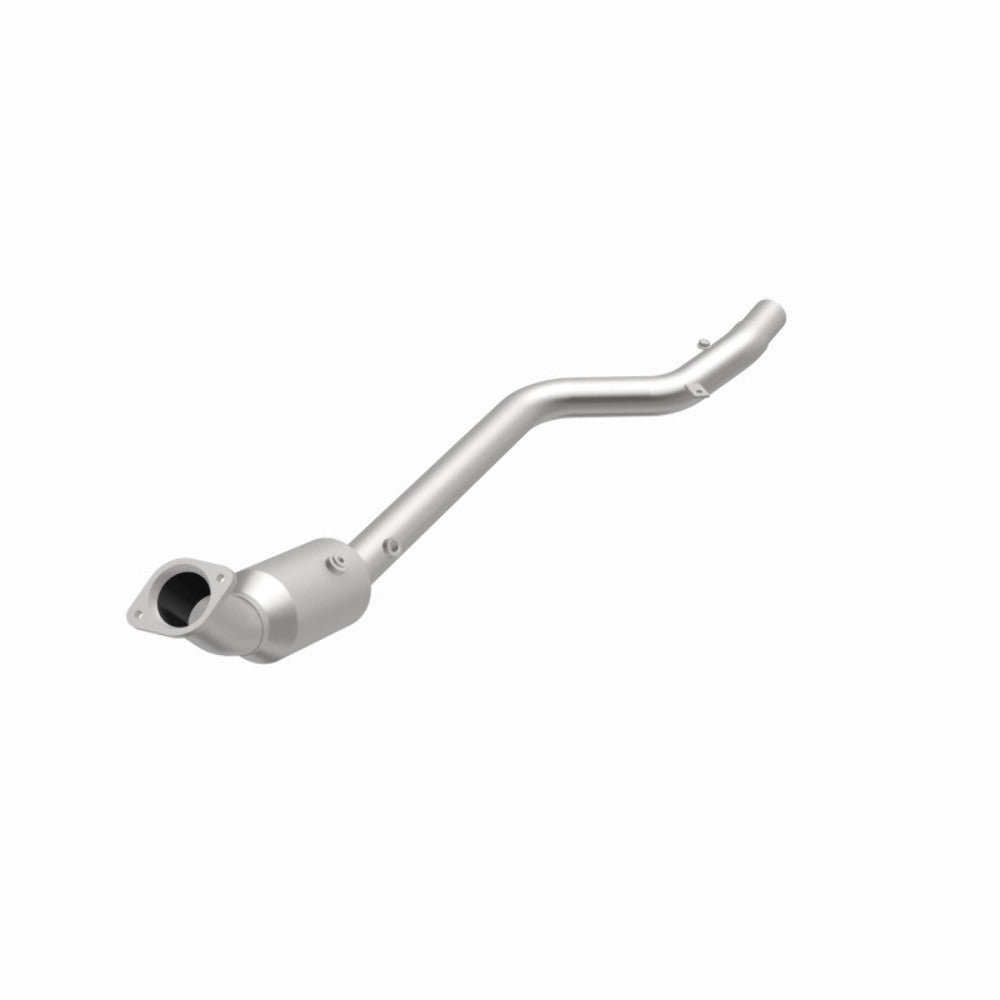 MagnaFlow direct-fit catalytic converter fits 2005-2007 Chrysler 300, 2006-2007 Dodge Charger, and additional vehicles. Hardware is included to eliminate the hassle of working with