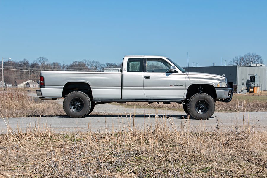 Fits Dodge 2500 4WD (1994-2002) 3 Inch Lift Kit; 351.2