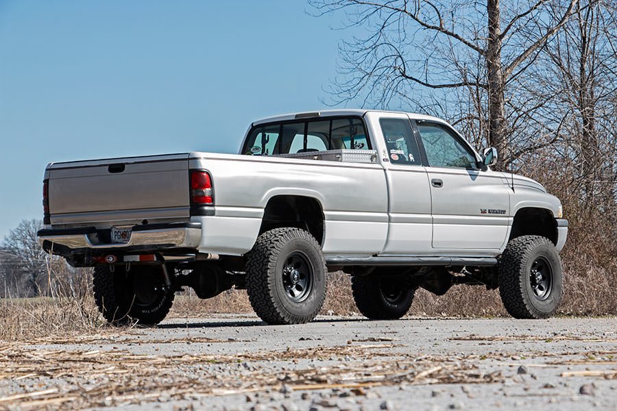 Fits Dodge 2500 4WD (1994-2002) 3 Inch Lift Kit; 351.2