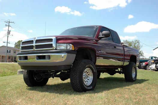 Lift kit for 2000-2001 Dodge by Rough Country
