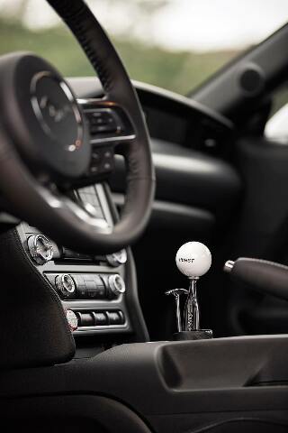 Hurst Competition/Plus 6-Speed Shifter - Ford - 3916037