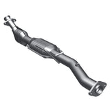 MagnaFlow direct-fit catalytic converter for 1998-2000 Ford 2.5 inch inlet/outlet stainless steel CARB compliant 441117