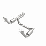 MagnaFlow direct-fit catalytic converter for 1999-2003 Chevy Silverado 1500 stainless steel CARB compliant 4451419