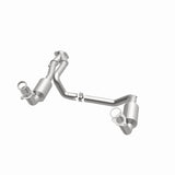 MagnaFlow direct-fit catalytic converter for 1999-2003 Chevy Silverado 1500 stainless steel CARB compliant 4451419