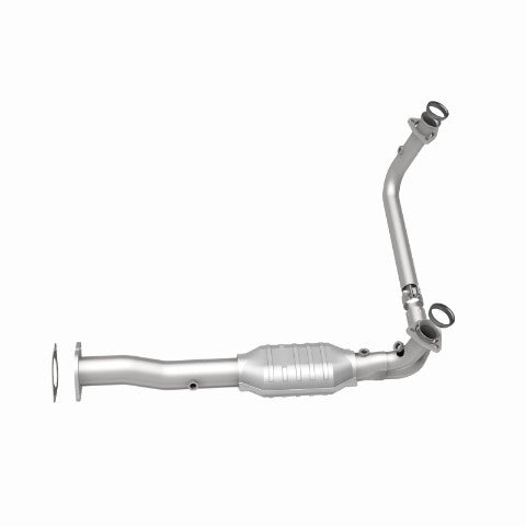 MagnaFlow direct-fit catalytic converter for 1996-1998 Chevy 4.3L stainless steel CARB compliant 4451457