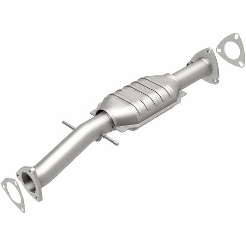 MagnaFlow direct-fit catalytic converter fits 1998 Chevrolet S10 and 1998 GMC Sonoma. Avoid potential exhaust leaks by using the included gaskets to get a proper seal and 1998 Chev