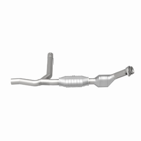 MagnaFlow direct-fit catalytic converter fits 2001 Ford Expedition 4.6L and 2001 Ford F-150 4.6L stainless steel CARB compliant 447122