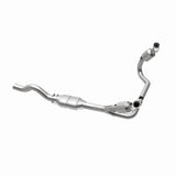MagnaFlow direct-fit catalytic converter fits 2001-2003 Dakota 3.9/5.9L 3.9 inch inlet/outlet stainless steel CARB compliant 447241