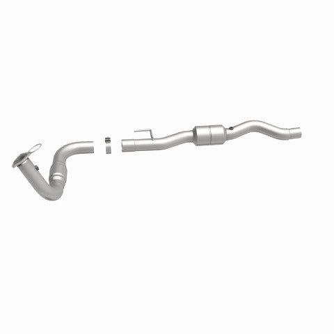 MagnaFlow direct-fit catalytic converter fits 2001-2003 Chevrolet Suburban 2500, 2002-2003 Chevrolet Avalanche 2500, and additional vehicles and 2002-2003 Avalanche driver side 8.1