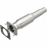 MagnaFlow direct-fit catalytic converter fits 2000-2002 2000 Buick LeSabre, Buick Park Avenue, and additional vehicles. Avoid potential exhaust leaks by using the included gaskets 