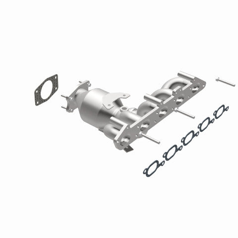 MagnaFlow direct-fit catalytic converter fits 2001-2005 Volvo S60 2.4L stainless steel CARB compliant 452425