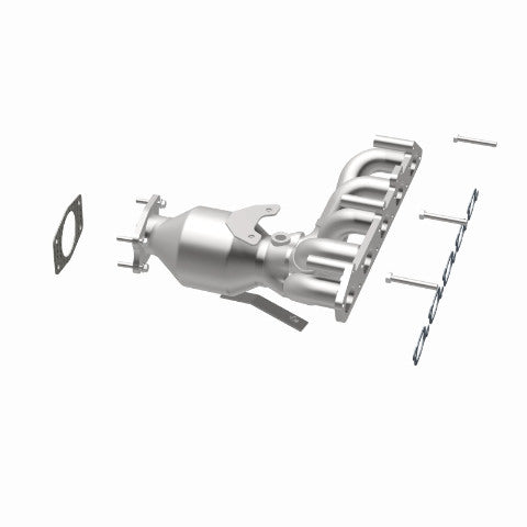 MagnaFlow direct-fit catalytic converter fits 2001-2005 Volvo S60 2.4L stainless steel CARB compliant 452425