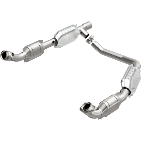 MagnaFlow direct-fit catalytic converter fits 2005-2006 Ford E-350 Super Duty 5.4L and 2005 Ford E-250 5.4L stainless steel CARB compliant 458041