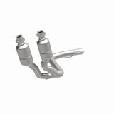 MagnaFlow direct-fit catalytic converter for 2001-2004 Jeep Cherokee 4.7L stainless steel CARB compliant 458053