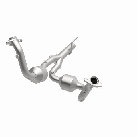 MagnaFlow direct-fit catalytic converter for 2002-2004 Jeep Grand Cherokee 4.7L stainless steel CARB compliant OBDII 49070