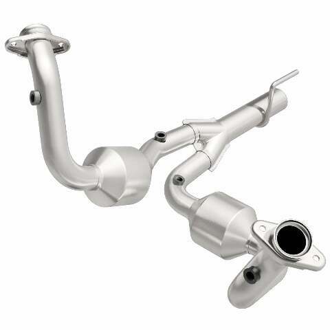 MagnaFlow direct-fit catalytic converter for 2002-2004 Jeep Grand Cherokee 4.7L stainless steel CARB compliant OBDII 49070