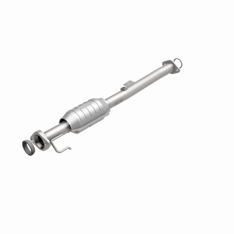 MagnaFlow direct-fit catalytic converter fits 1999-2003 Chevrolet Tracker and Suzuki Vitara, this and 1999-2002 Vitara 1.6/2 1.6 inch inlet/outlet stainless steel CARB compliant OB