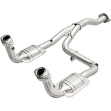 MagnaFlow direct-fit catalytic converter fits 2005-2007 Jeep Liberty 3.7L and 07 Jeep Liberty 3.7L stainless steel CARB compliant OBDII 49186