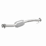 MagnaFlow direct-fit catalytic converter fits 2002-2005 Chevrolet Trailblazer, GMC Envoy, and additional vehicles. Avoid potential exhaust leaks by using the included gaskets to ge
