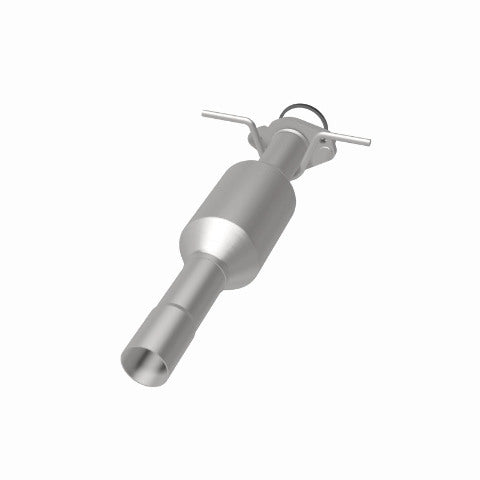 MagnaFlow direct-fit catalytic converter fits 06 Ford Focus ZX3 2.0/2.3L 2 inch inlet/outlet stainless steel CARB compliant OBDII 49196